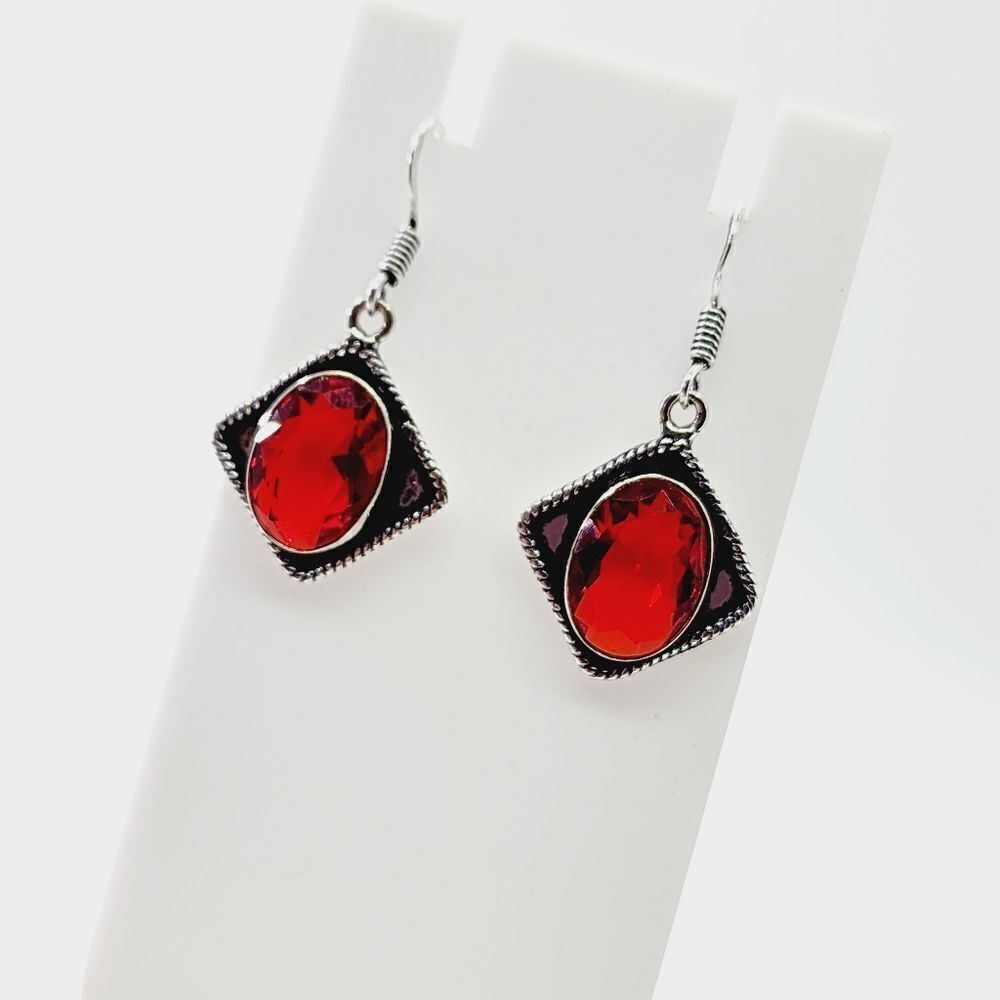 Garnet Handmade Drop Dangle Earrings Jewelry 1.54" - Picture 2 of 3
